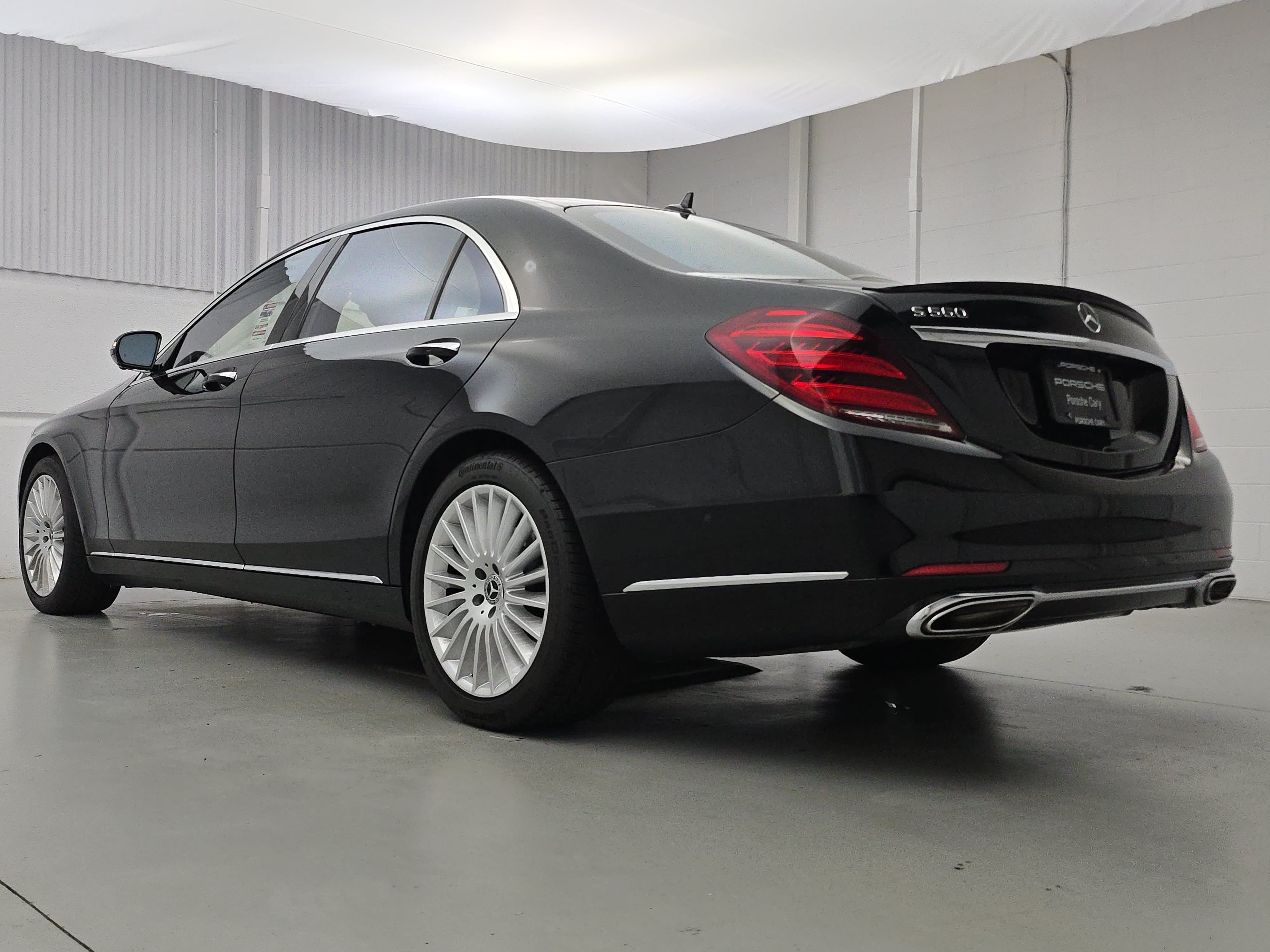 Used 2020 Mercedes-Benz S 560 Sedan image 3