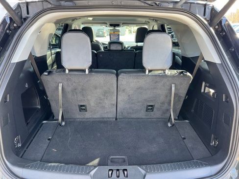 Certified 2022 Ford Explorer XLT w/ Equipment Group 202A image 23