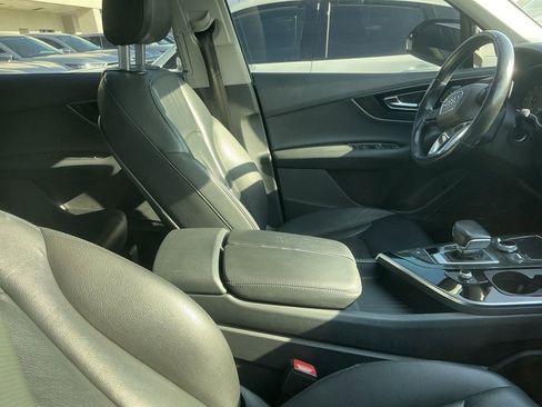 Used 2017 Audi Q7 3.0T Premium Plus w/ Premium Plus Package image 10