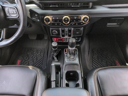 Used 2025 Jeep Wrangler Unlimited Rubicon 392 AWD/4WD image 22
