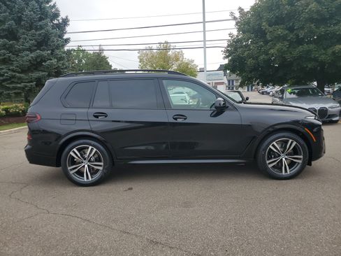 New 2027 BMW X7 xDrive40i w/ Executive Package AWD/4WD image 6