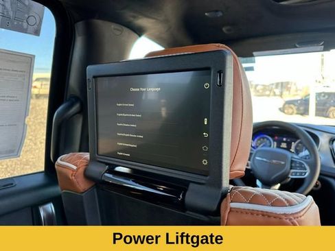 New 2026 Chrysler Pacifica Pinnacle FWD image 10