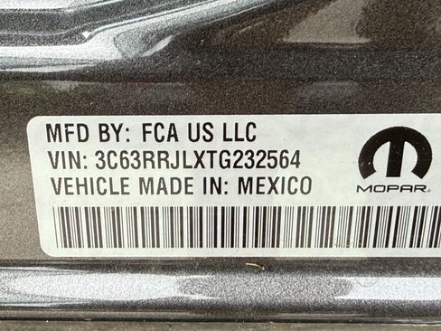 New 2026 RAM 3500 Laramie AWD/4WD image 18