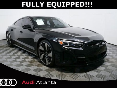 Used 2023 Audi e-tron GT Prestige image 1