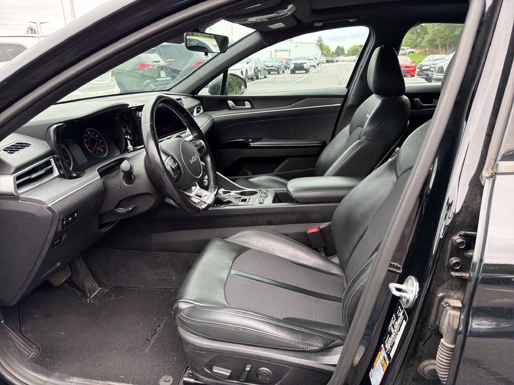 Used 2022 Kia K5 GT-Line w/ GT-Line Awd Premium Package image 10