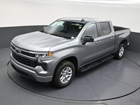 Used 2025 Chevrolet Silverado 1500 RST RWD image 13
