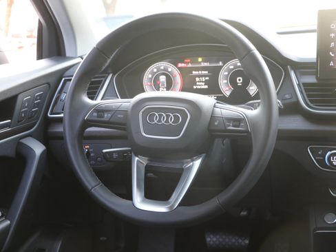 Certified 2025 Audi Q5 2.0T Premium w/ Convenience Plus Package image 30