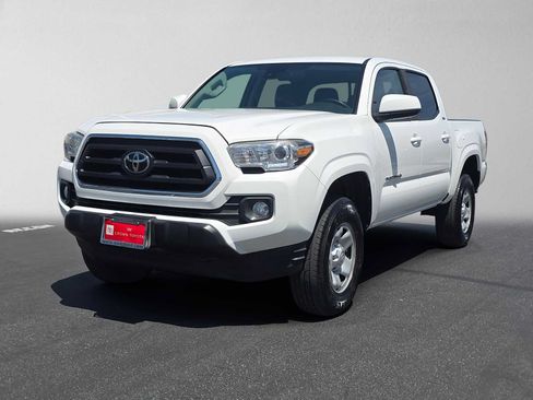 Used 2020 Toyota Tacoma SR5 RWD image 7