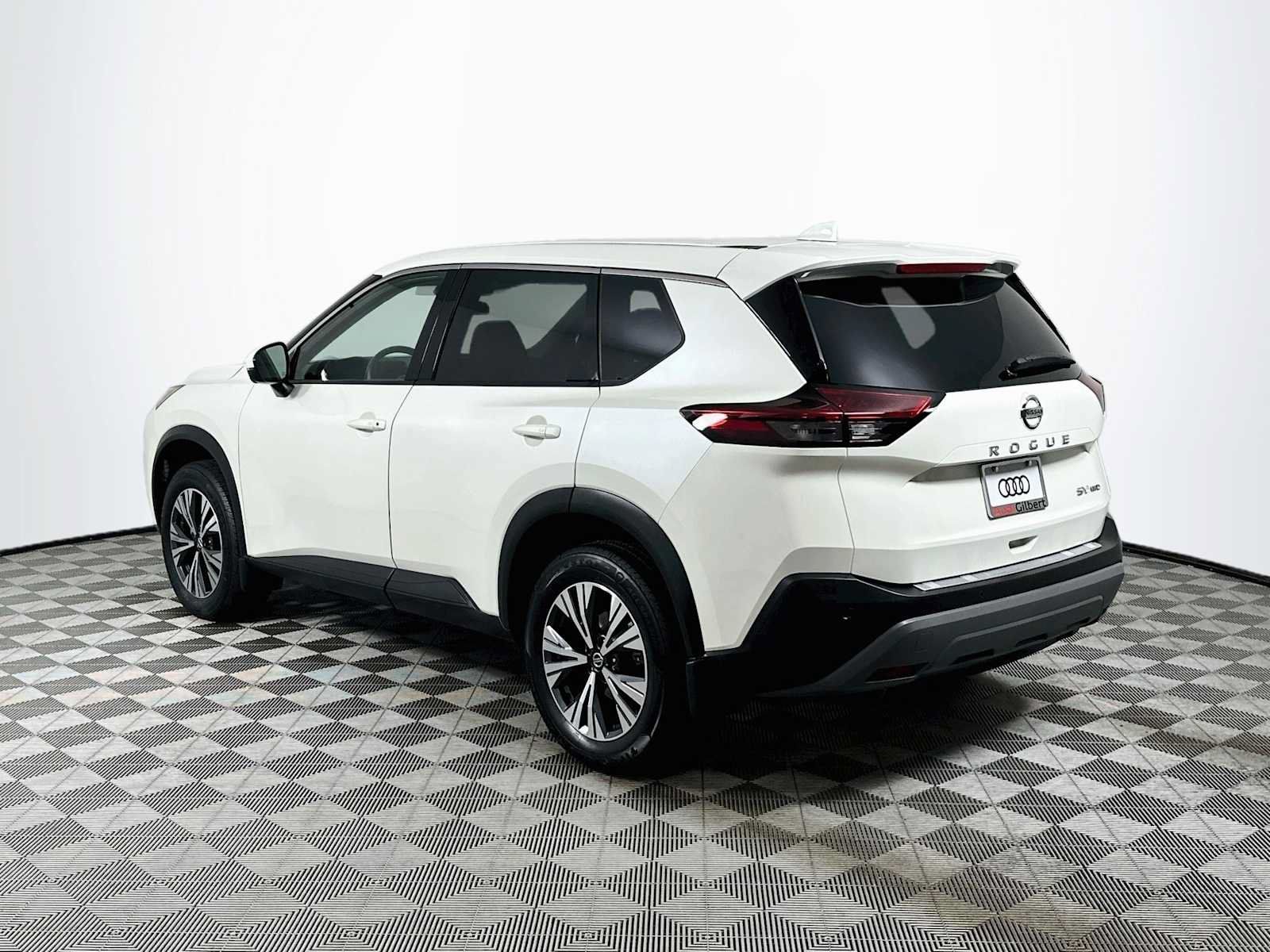 Used 2021 Nissan Rogue SV AWD/4WD image 5