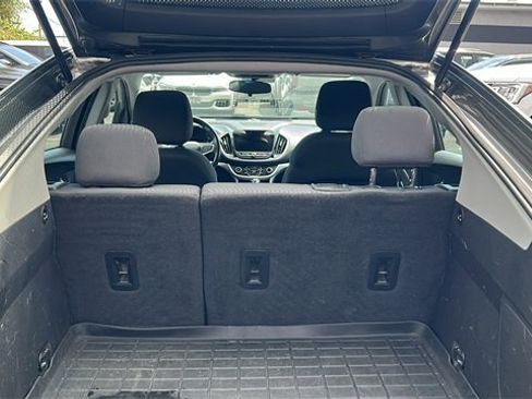 Used 2017 Chevrolet Volt LT image 10