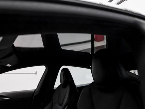Used 2023 Tesla Model S image 5