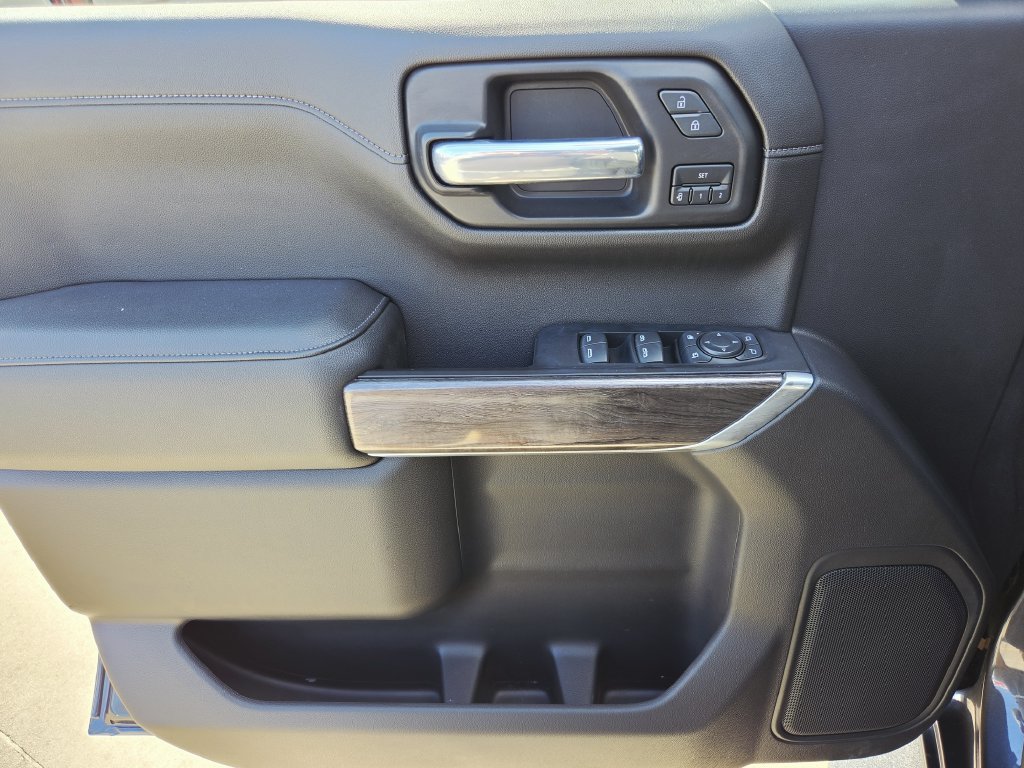 Used 2022 Chevrolet Silverado 1500 LTZ w/ Safety Package II AWD/4WD image 14