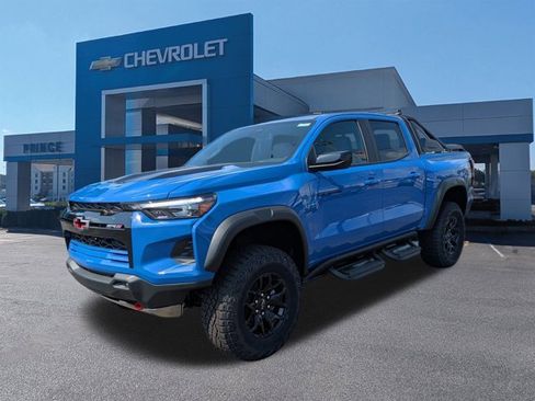 New 2025 Chevrolet Colorado ZR2 w/ Midnight Edition image 8