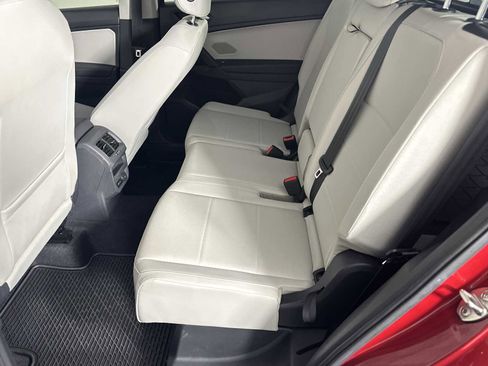 Used 2019 Volkswagen Tiguan SE w/ Panoramic Sunroof Package FWD image 22