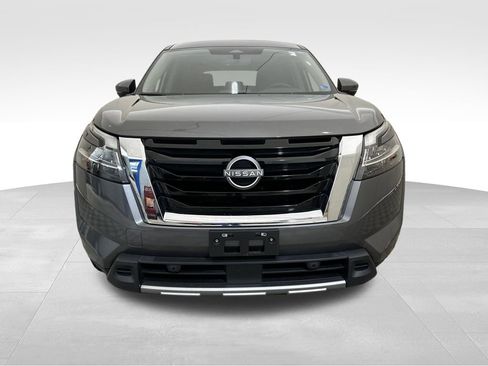 Used 2023 Nissan Pathfinder SL AWD/4WD image 9