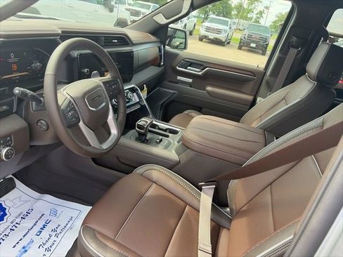 New 2026 GMC Sierra 1500 Denali w/ Denali Reserve Package AWD/4WD image 16