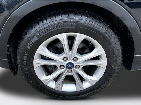 Used 2018 Ford Escape SE w/ SE SYNC Package image 33