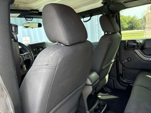 Used 2017 Jeep Wrangler Unlimited Sport AWD/4WD image 19