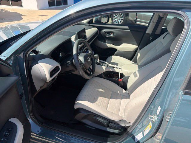 Used 2024 Honda HR-V LX image 15
