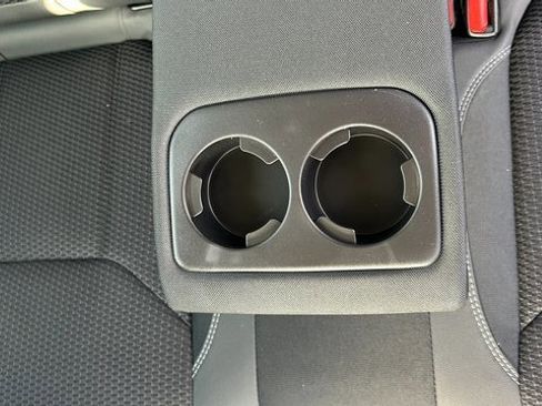 Used 2022 Subaru Forester Premium image 34