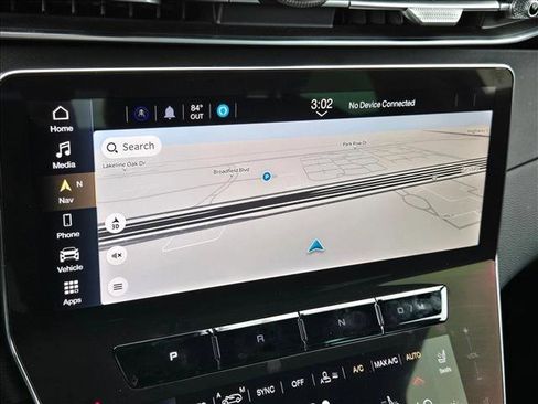 Used 2024 Maserati Grecale GT image 13