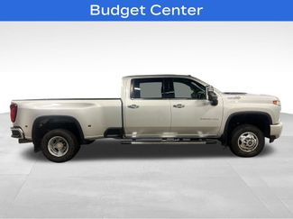 Used 2022 Chevrolet Silverado 3500 High Country w/ LPO, Hitch Package AWD/4WD video 2