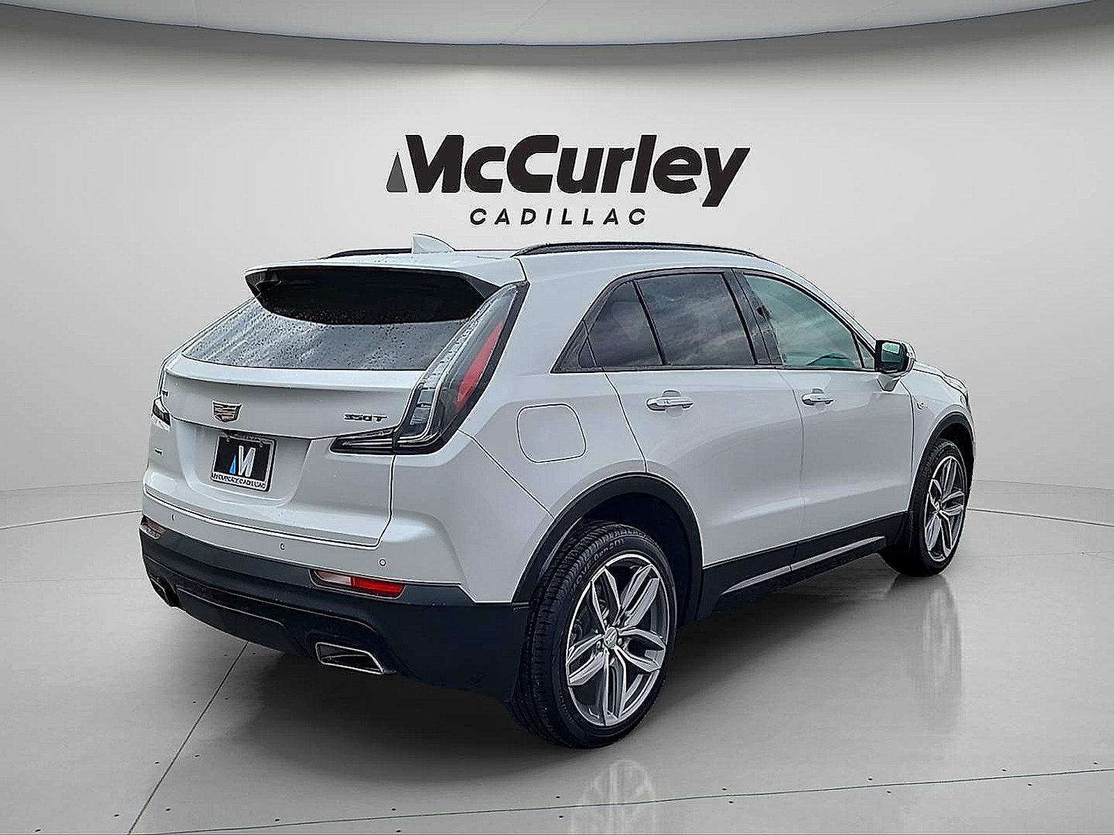 Used 2023 Cadillac XT4 Sport AWD/4WD image 4