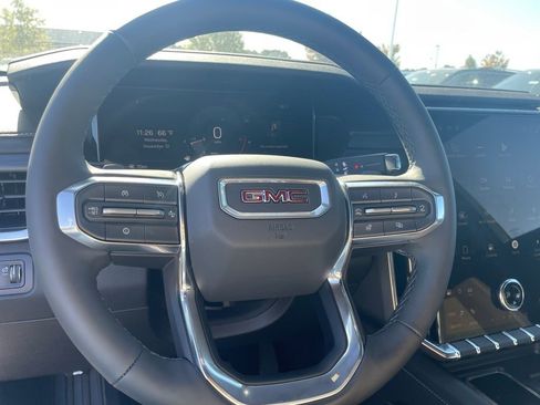 New 2026 GMC Acadia Elevation image 12