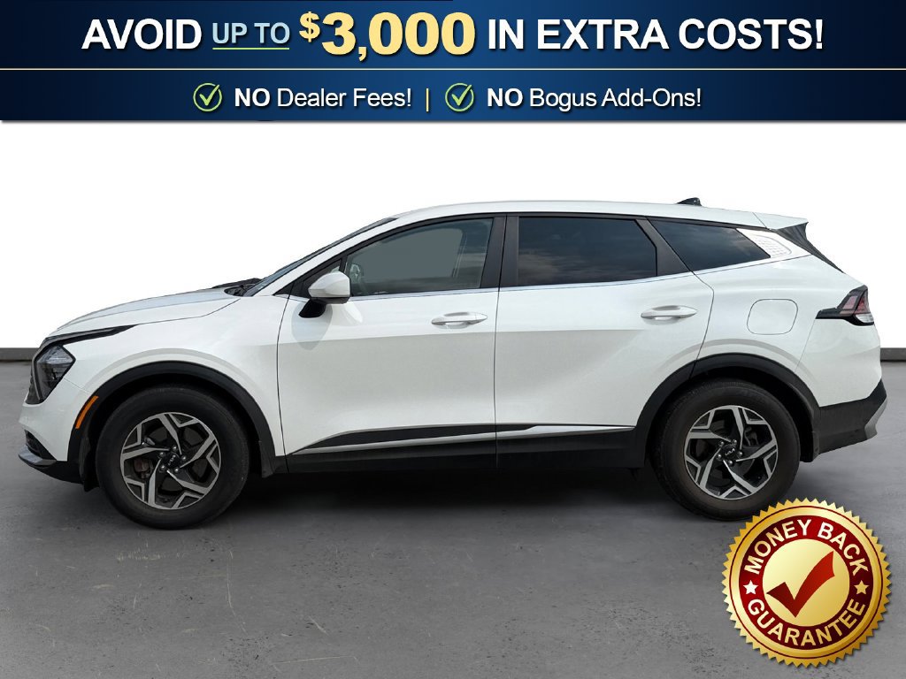 Used 2023 Kia Sportage LX FWD image 2