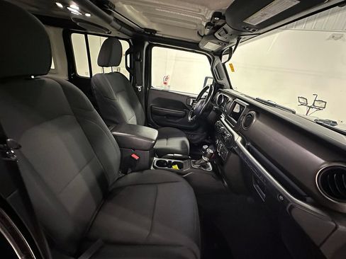 Used 2021 Jeep Wrangler Unlimited Sport AWD/4WD image 24