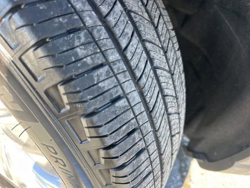 Used 2021 Ford Explorer Limited w/ Hybrid Equipment Group 310A image 39