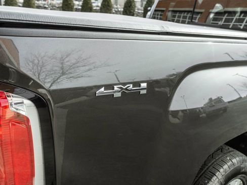 Used 2019 GMC Canyon SLT image 31