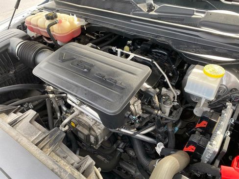 Used 2022 RAM 1500 Big Horn AWD/4WD image 13