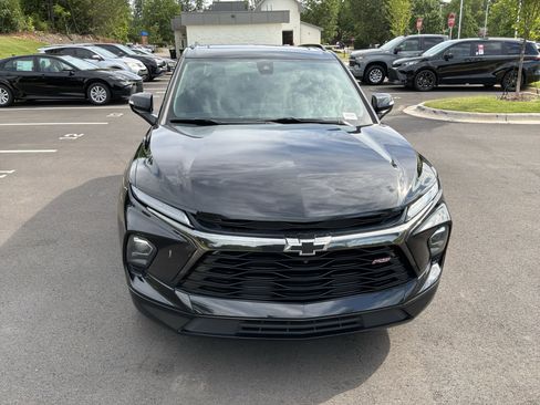 Used 2024 Chevrolet Blazer RS w/ Driver Confidence II Package FWD image 3