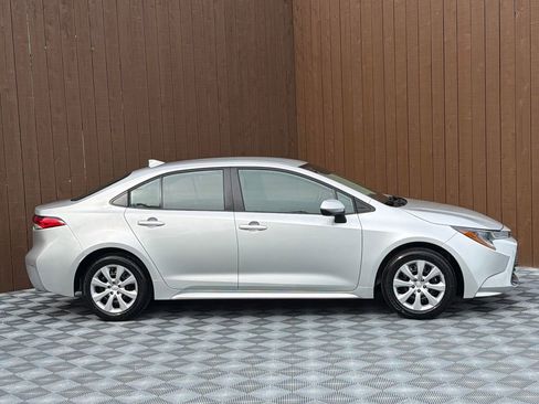 Used 2026 Toyota Corolla LE FWD image 12