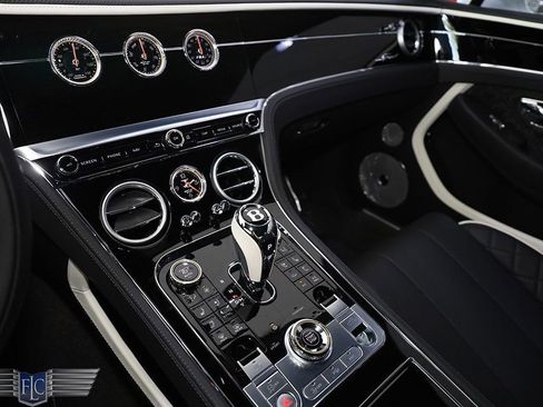 Used 2024 Bentley Continental GT Speed image 26