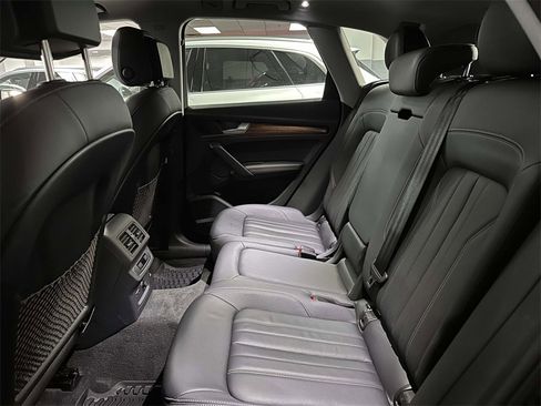Used 2023 Audi Q5 2.0T Premium Plus w/ Premium Plus Package image 15