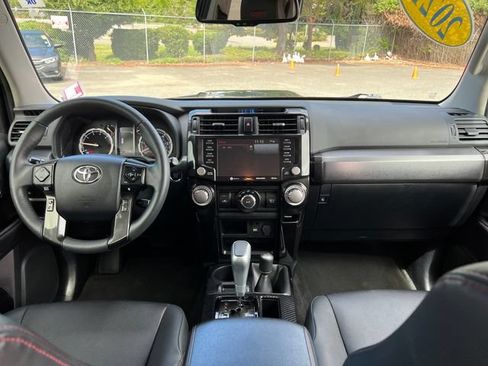 Used 2021 Toyota 4Runner TRD Off-Road Premium w/ Moonroof Package AWD/4WD image 11