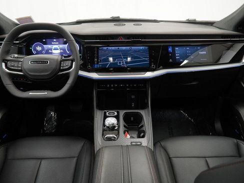 Used 2024 Jeep Wagoneer Launch Edition image 24