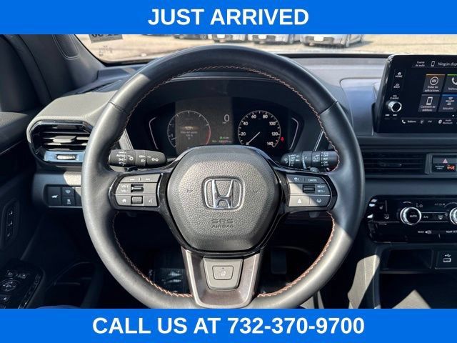 Used 2025 Honda Pilot TrailSport image 14