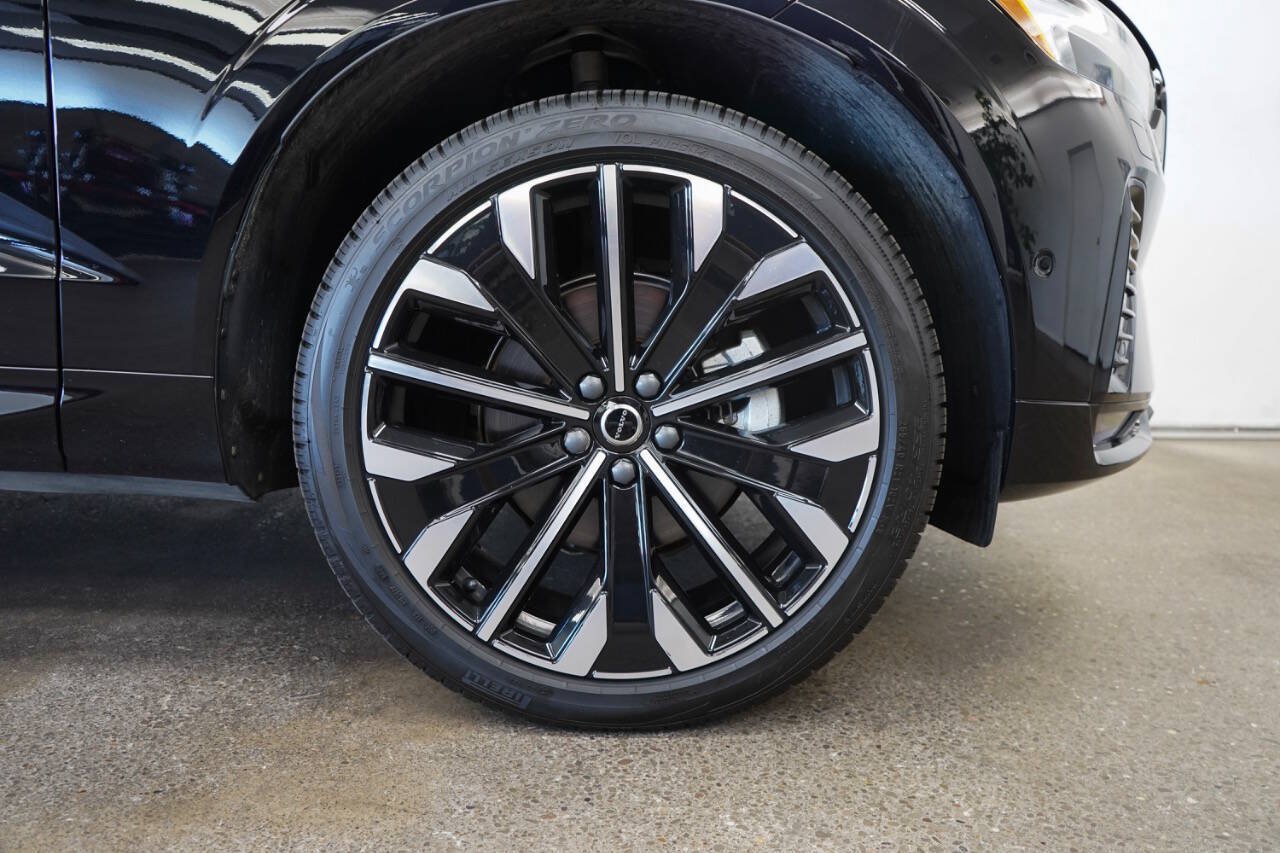 Used 2026 Volvo XC60 B5 Ultra AWD/4WD image 17