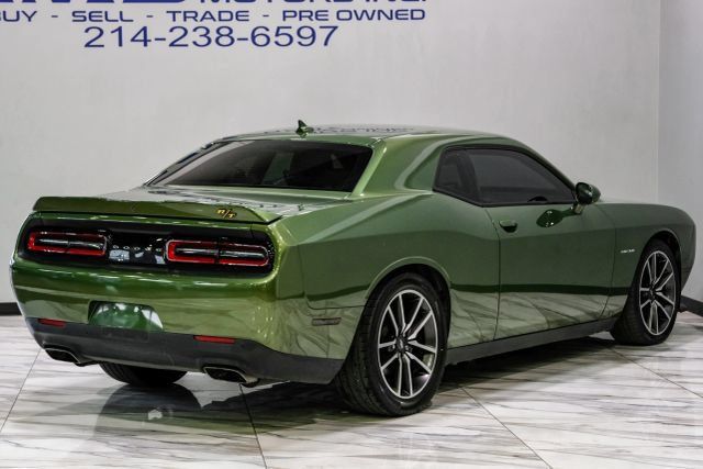 Used 2022 Dodge Challenger R/T w/ Plus Package RWD image 9