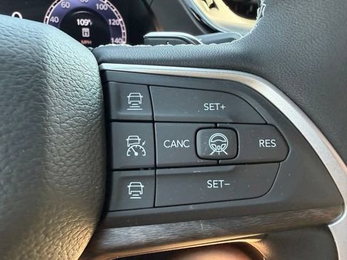 New 2026 Jeep Grand Cherokee L 4WD image 17
