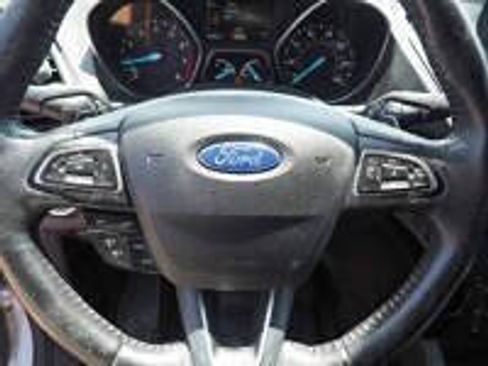 Used 2017 Ford Escape Titanium AWD/4WD image 5