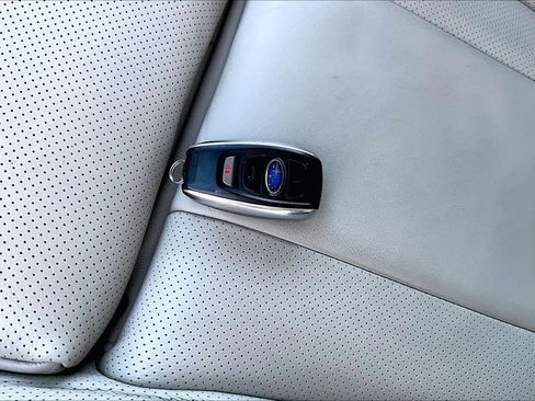 Used 2023 Subaru Ascent Limited w/ Technology Package image 14