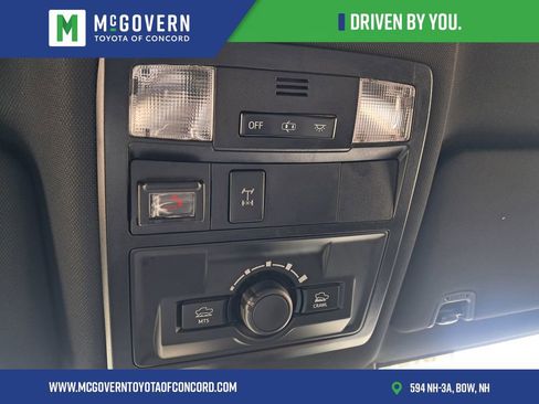 Used 2020 Toyota Tacoma TRD Off-Road w/ Technology Package AWD/4WD image 23