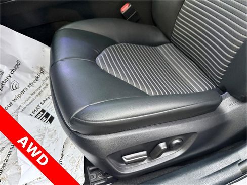 Used 2023 Toyota Camry SE image 17