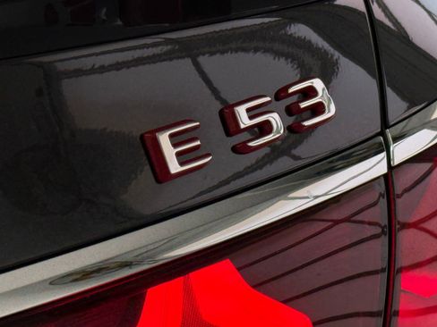 New 2026 Mercedes-Benz E 53 AMG e 4MATIC Sedan image 21