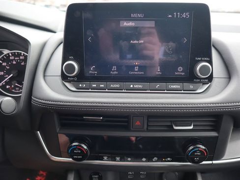 Certified 2023 Nissan Rogue SV AWD/4WD image 19