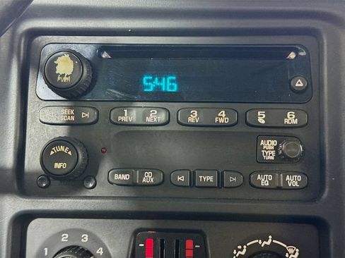 Used 2005 Chevrolet Silverado 1500 LS AWD/4WD image 14